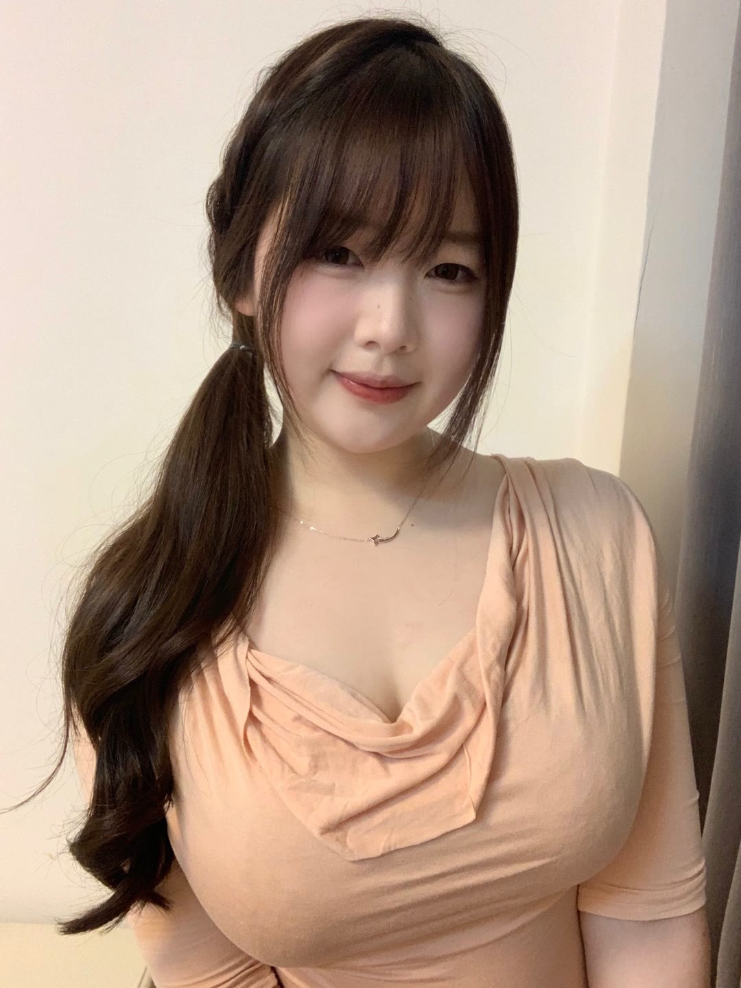 微胖极品小少妇,口活一流