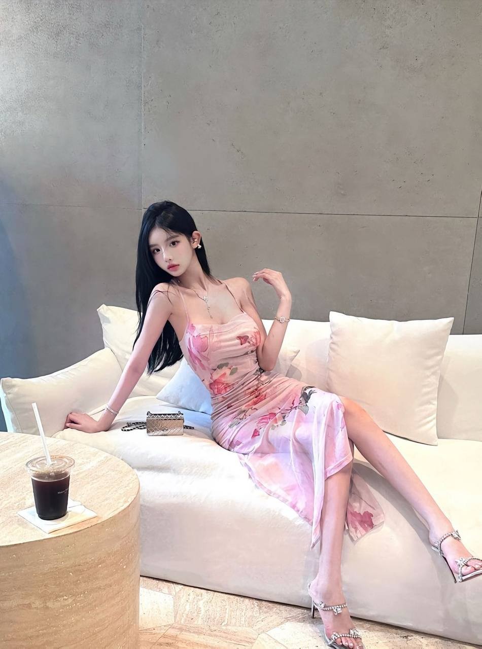 极品嫩模兼职下海逼粉嫩活好做爱叫床配合