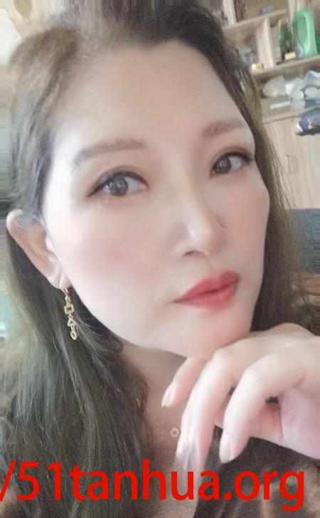 熟女口活相当哇塞