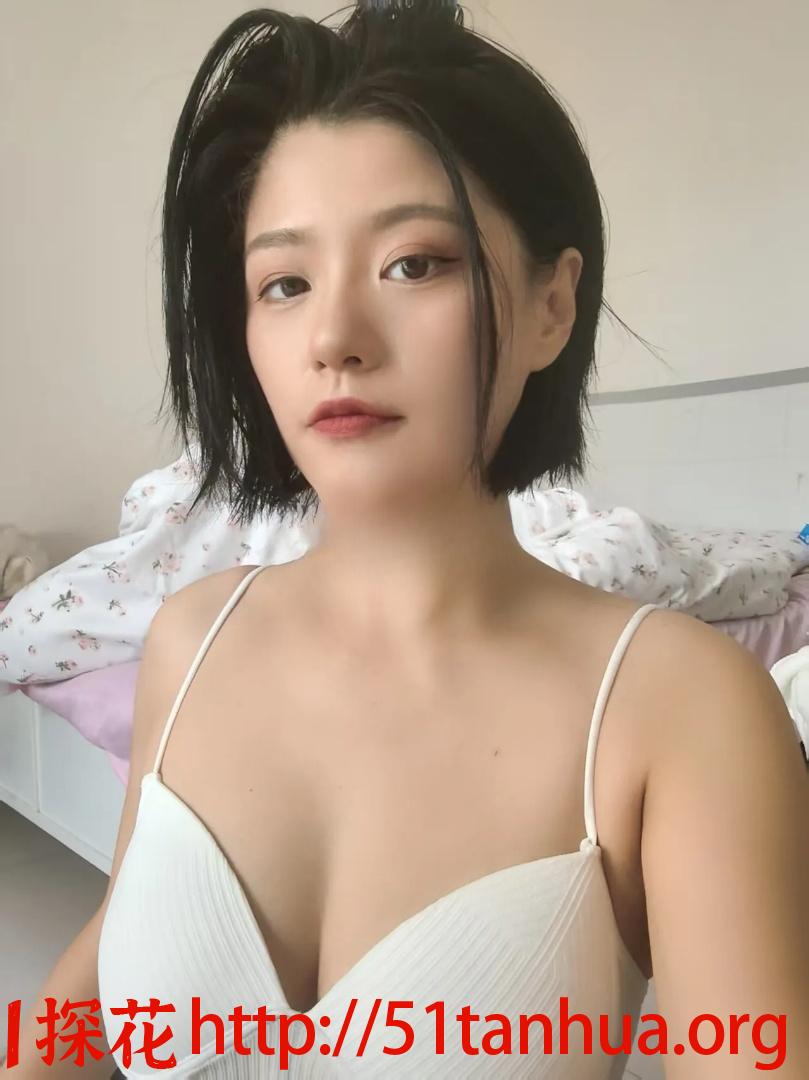 长腿丝袜骚母狗